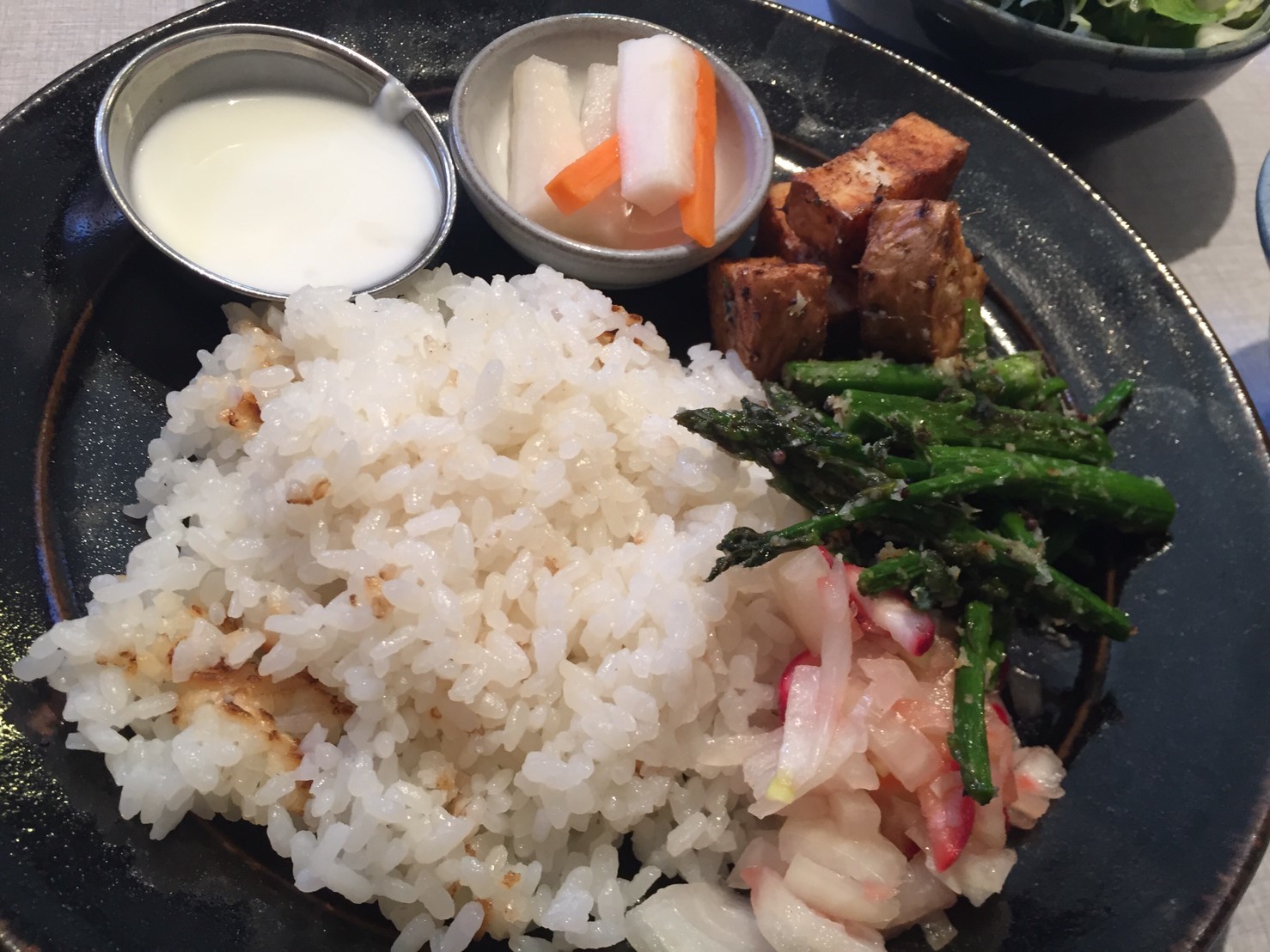 necco70 3人ランチ_e0115904_04462515.jpg