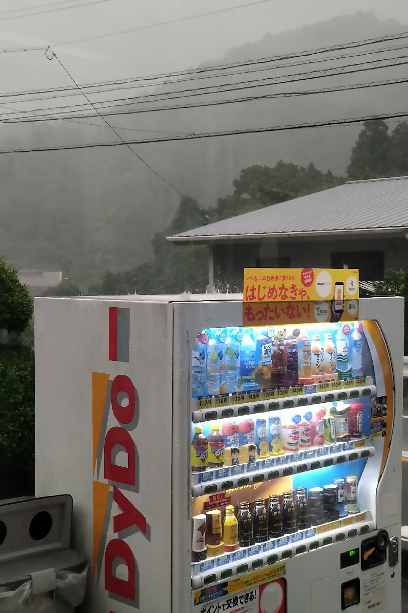 午前中は安定の持込車..._a0159215_23351817.jpg