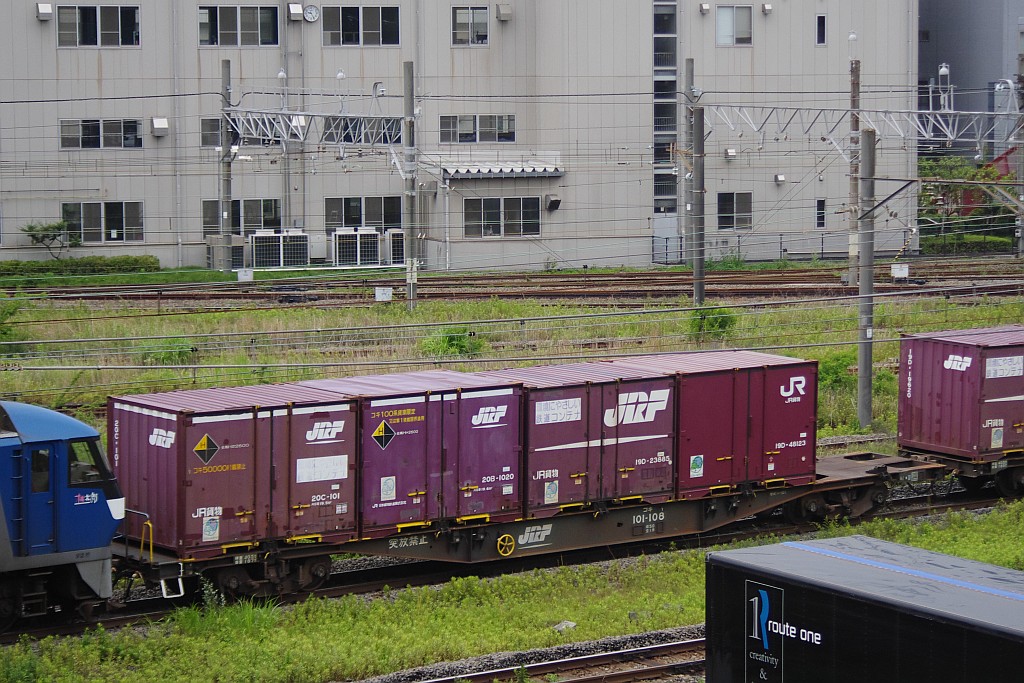 f0203926_22381894.jpg