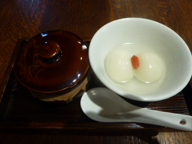 茉莉花 （ジャスミン）　スペアリブを頼んだら・・・・_d0106134_22172666.jpg