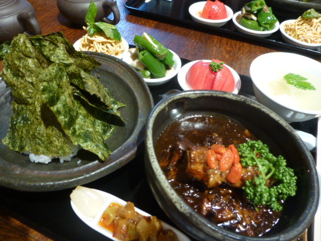 茉莉花 （ジャスミン）　スペアリブを頼んだら・・・・_d0106134_22174676.jpg