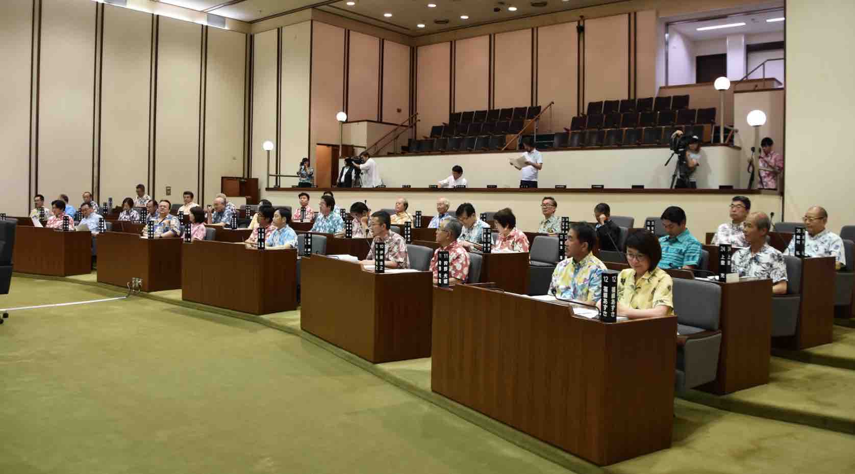 いわき市議会6月定例会、アロハ議会で開会_e0068696_1626173.jpg