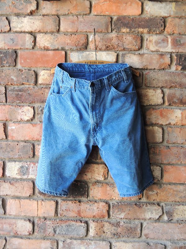 colored levis