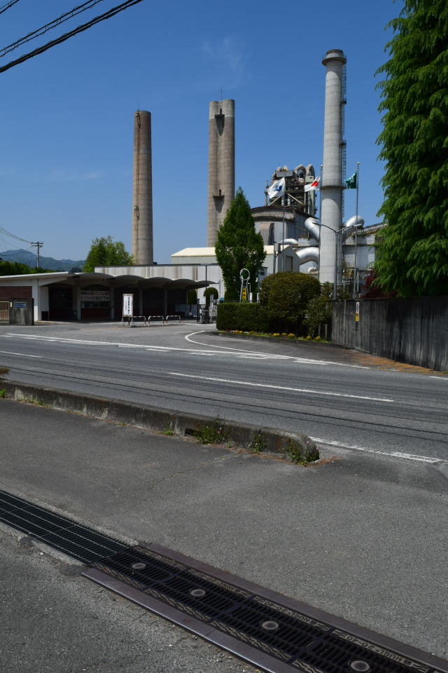 埼玉県秩父市の旧秩父セメント第二工場(昭和モダン建築探訪)_f0142606_09562841.jpg