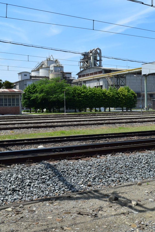 埼玉県秩父市の旧秩父セメント第二工場(昭和モダン建築探訪)_f0142606_09582862.jpg