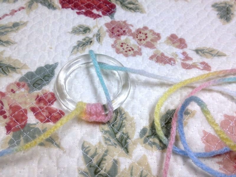 ☆リングに編みつけ・ぐるぐる☆_c0092953_06430103.jpg