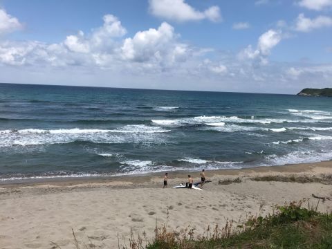 6月の日本海、海パンで平気な人がいました。_f0009169_06345815.jpg