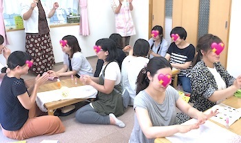 はじめての、ママのためのハンドトリートメント_a0191183_09215951.jpg