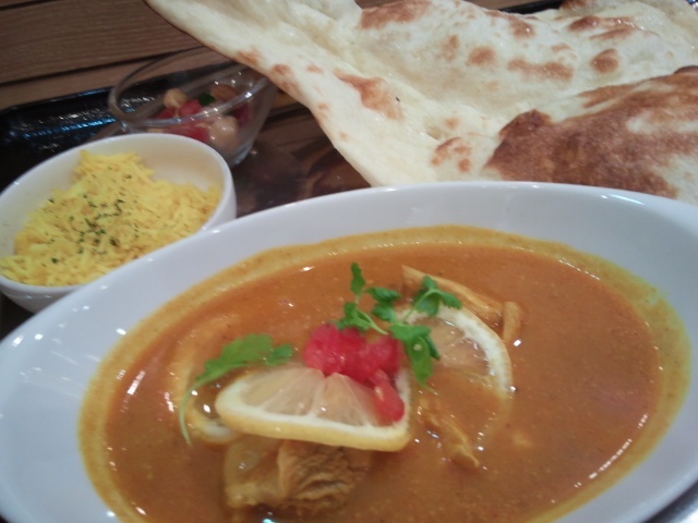 【ガーラ中海岸】レモンチキンカレー【テラスモール湘南】_b0009849_13072058.jpg