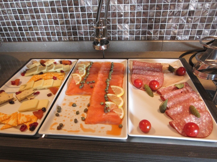 【横浜ベイシェラトン】ラウンジで朝食【シェラトンクラブ】_b0009849_18281184.jpg