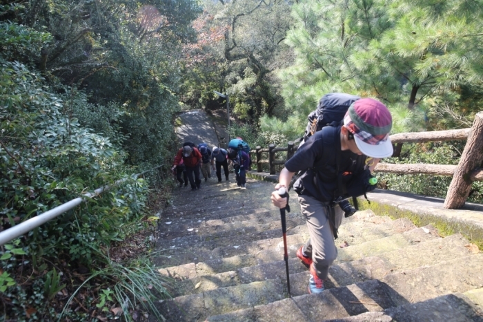 秘境と酒と人徳と 小笠山 六枚屏風 法多山 17 11 11 土 12 日 山 がまんなか 秘境と酒と人徳と 小笠山 六枚屏風 法多山 17 11 11 土 12 日 山 がまんなか