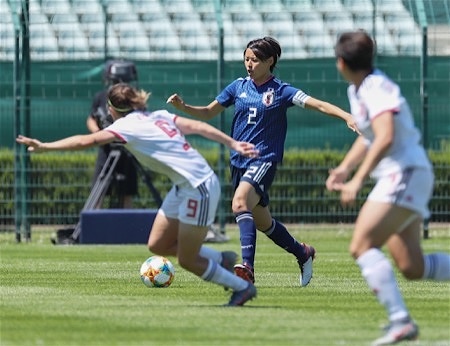 「なぜ上田は外したのか?」→俺「右脇が甘いからだヨ」:キックのときに蹴る方の腕を跳ね上げるな!_a0348309_11291290.jpg