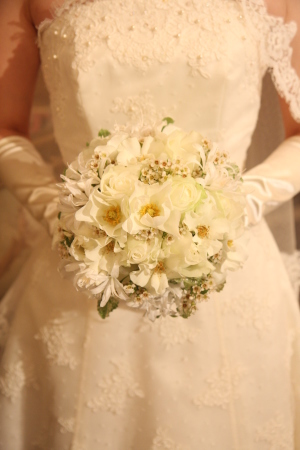 卒花様で今アシスタントの方より、結婚式12年後の、今のお話　7つの花_a0042928_19272992.jpg