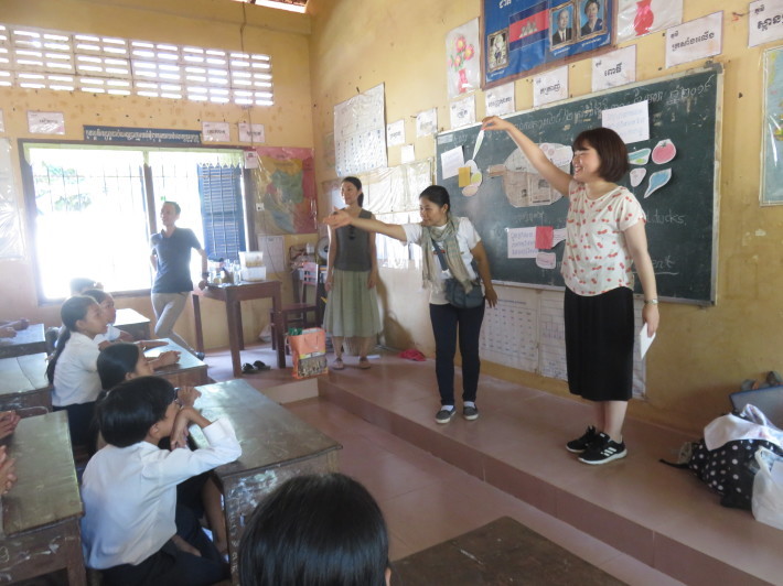Vol.5☆カンボジアの公立小学校で栄養指導＆蒸しパン試食_e0408534_23190343.jpg