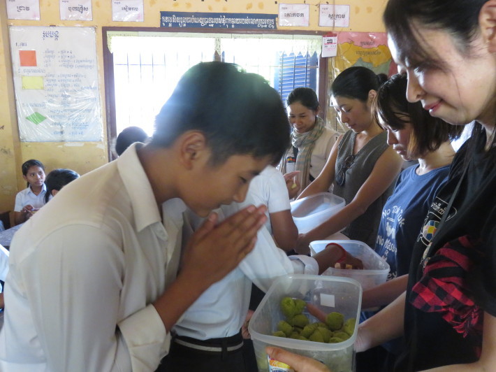 Vol.5☆カンボジアの公立小学校で栄養指導＆蒸しパン試食_e0408534_23264747.jpg