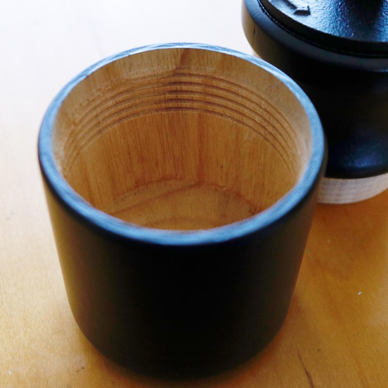 最近はこちらのコーヒーミルを使っています。カリタ製「KH-10 BK」_c0060143_07535977.jpg