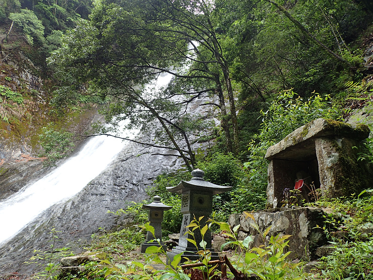 f0214649_04075652.jpg
