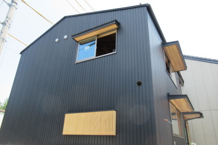 「東町の家」外部足場解体_b0179213_19203592.jpg