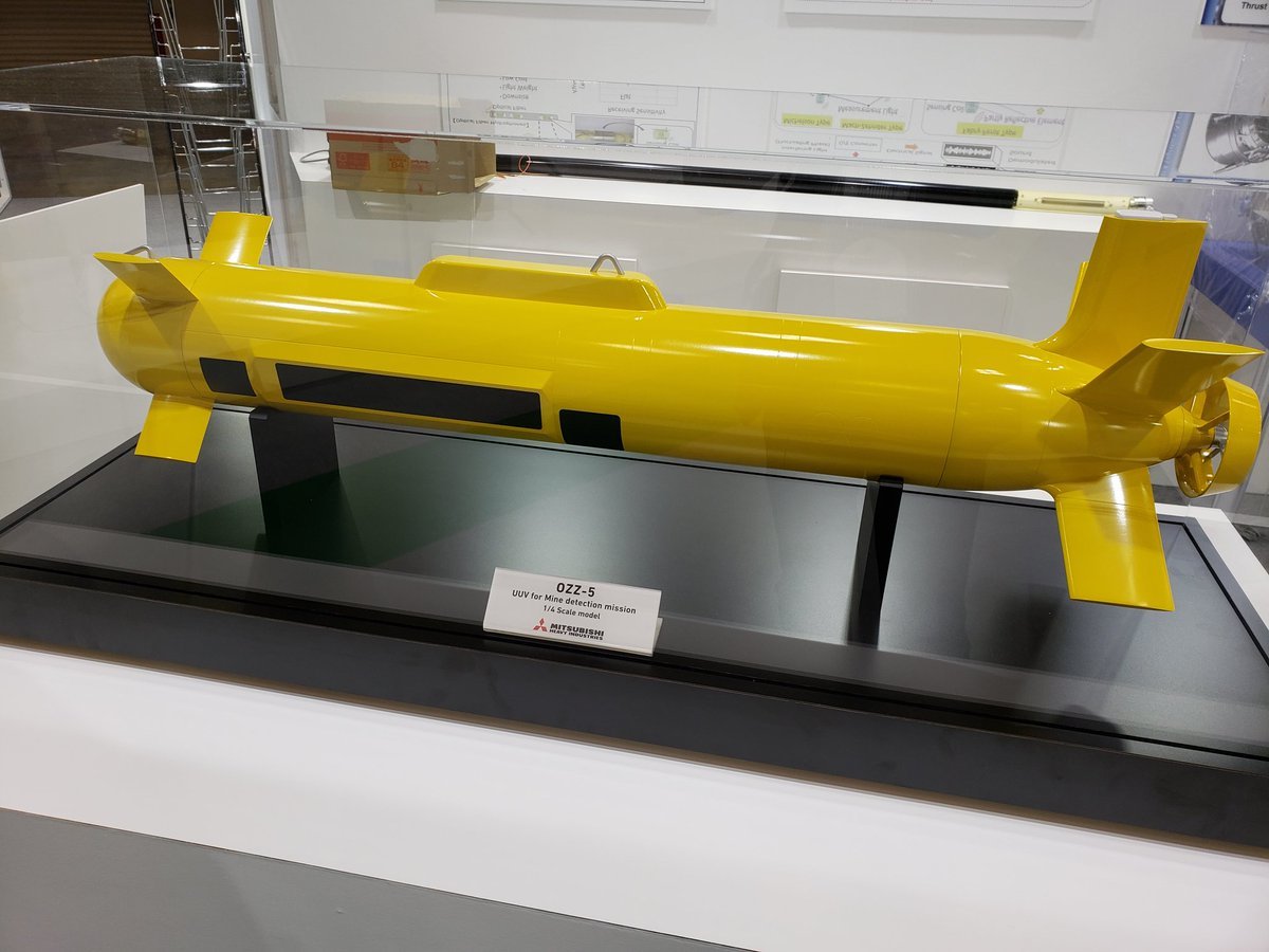 【報告】幕張メッセでの武器見本市に230人がヒューマンチェーンやダイ・インで抗議!_a0336146_00061212.jpg