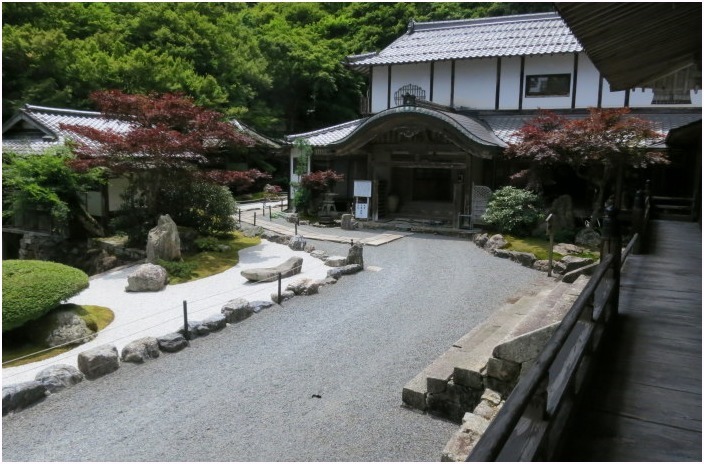 < 古知谷 阿弥陀寺 ② >_c0036080_13292126.jpg