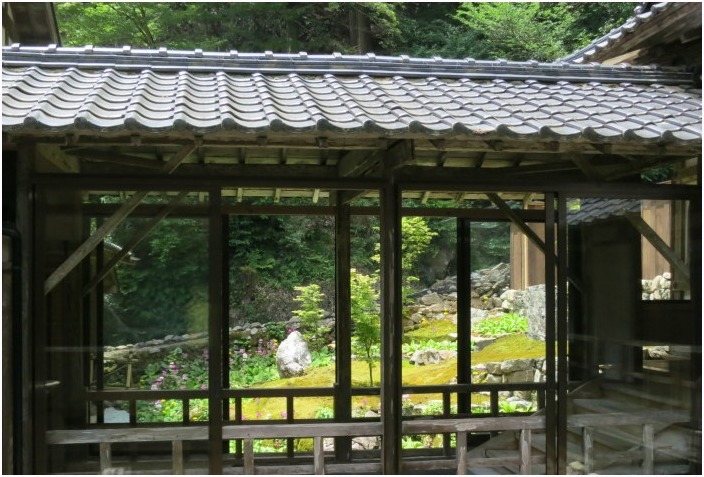 < 古知谷 阿弥陀寺 ② >_c0036080_13344288.jpg