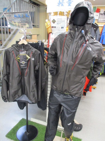 雨具の変！＿ノースフェイス「HIPERAIR GTX HOODIE」_d0198793_11292507.jpg