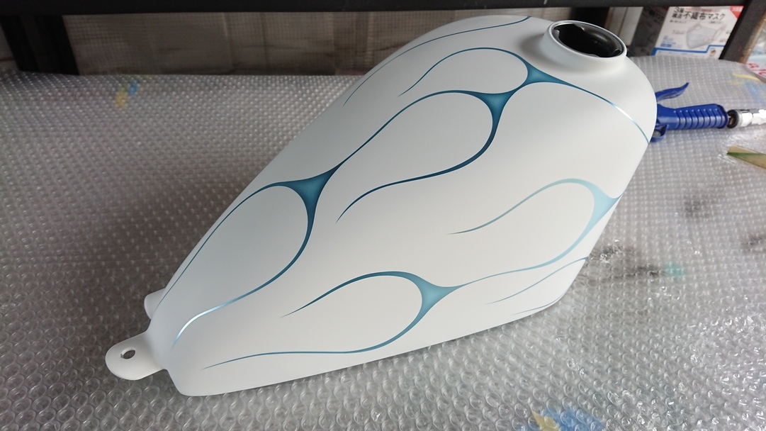 Custom paint_e0269313_15412929.jpg