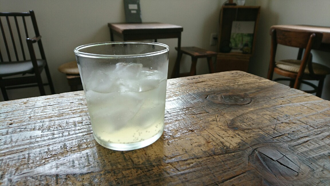 b0346961_16304600.jpg