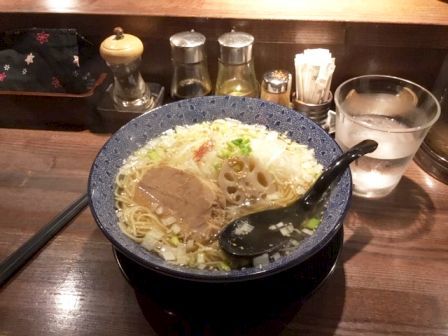 蓮田駅前の日の出屋ラーメン_b0017215_15185713.jpg