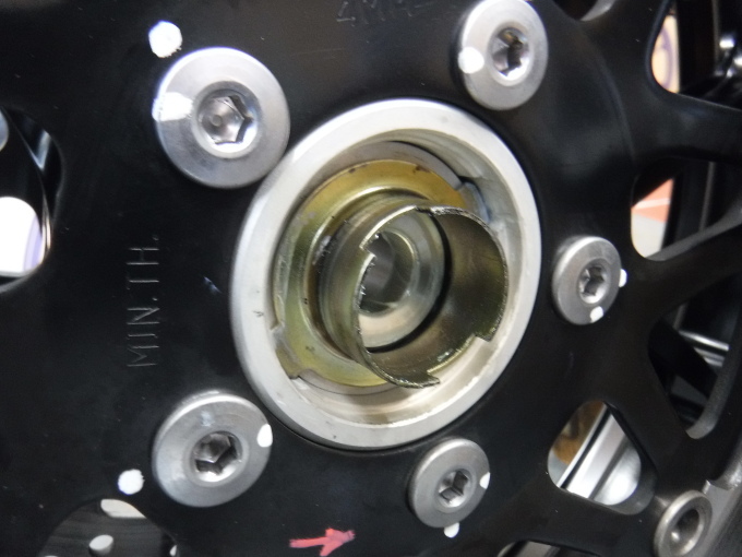 GPZ900R(A16)・・・マグタン装着でござる。その2_a0163159_22064348.jpg