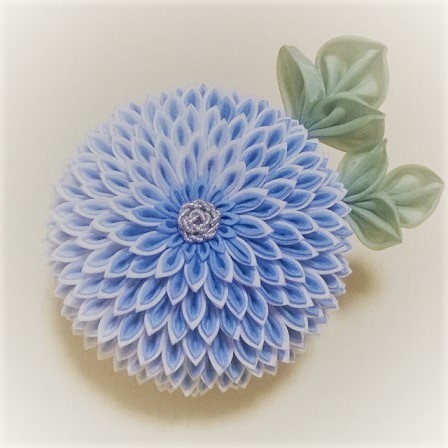 ななっちさんの「古典菊の2Wayクリップ」_c0122475_09523466.jpg