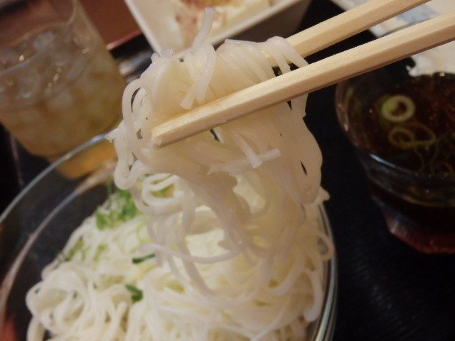 c0118393_11023373.jpg