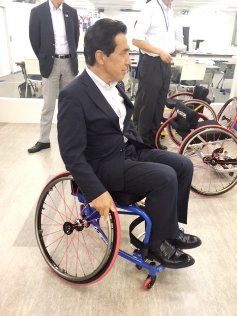 都議会総務委員会で2カ所を視察_b0190576_23584615.jpg