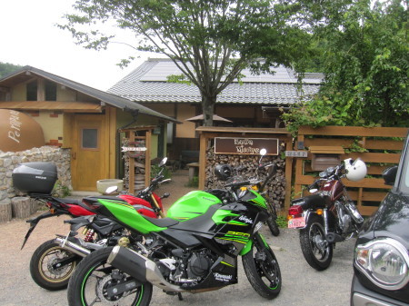 a0174419_10485571.jpg