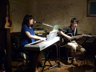 在校生と卒業生のジョイントライブがありました。_a0380932_20164737.jpg