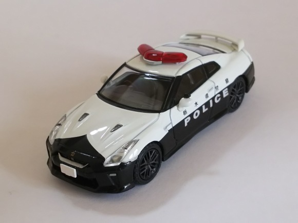 トミーテック・LV-N184a NISSAN GT-R パトロールカー : 燃やせ