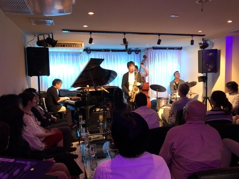 広島 Jazzlive Comin 今週の催し  ジャズ生演奏など目白押し_b0115606_08350826.jpeg