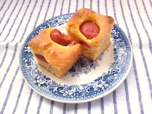 すもものパウンドケーキ Minha Praia すもものパウンドケーキ Minha Praia