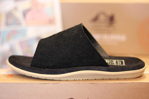 「ISLAND SLIPPER」 \"SUEDE SANDAL PTS705BHR\" ご紹介_f0191324_07480005.jpg