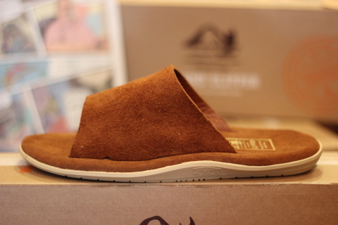 「ISLAND SLIPPER」 \"SUEDE SANDAL PTS705BHR\" ご紹介_f0191324_07482885.jpg