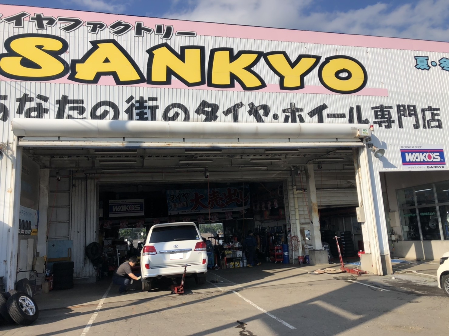 6月26日(水)本店ブログ★ VOXY ZS入庫してますよー(^^)/ ランクル ハマー アルファード_b0127002_19121988.jpg