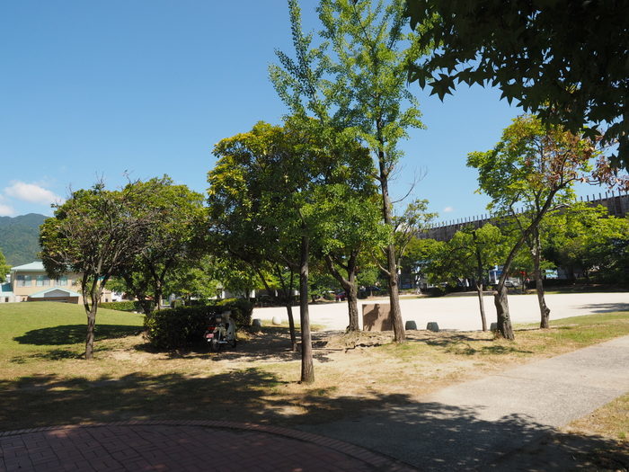 佐伯区民文化センター&五日市中央公園_c0116915_00484558.jpg