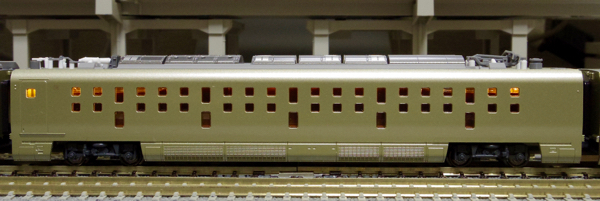 E001形 トランスイート四季島を弄る。その11 DENSHA.me製品蓄電
