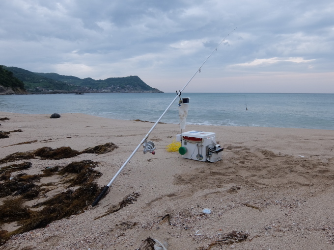 久々の山陰詣で、ホームの浜でキス釣りです_a0265582_17162009.jpg