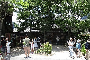 f0003283_17062883.jpg