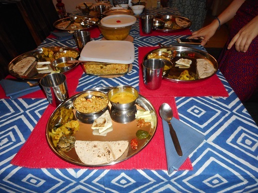 ★インド旅行・パート8=本場のカレー!★_e0147297_16264590.jpg