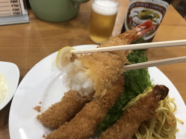 海老フライとビール♪@洋食おがわ_c0212604_1225769.jpg