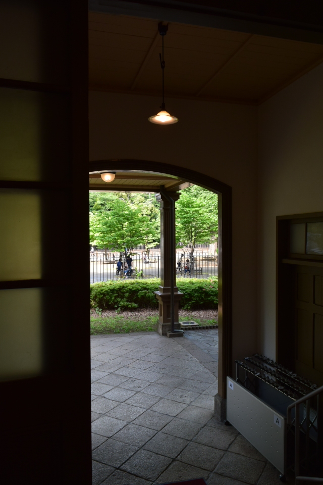 東京上野の旧東京音楽学校奏楽堂(明治モダン建築探訪)_f0142606_05193046.jpg