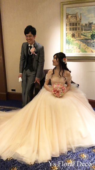 桜ピンクのドレスにあわせるブーケ&ヘッドドレス_b0113510_13402723.jpg
