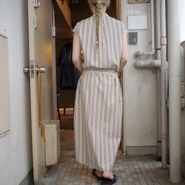 シンプルの極み シャツドレス_d0364239_18382117.jpg